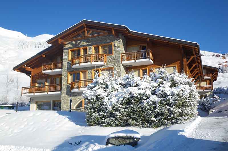 Les Elfes International kids and teens camp Switzerland - Campus verbier 800x533
