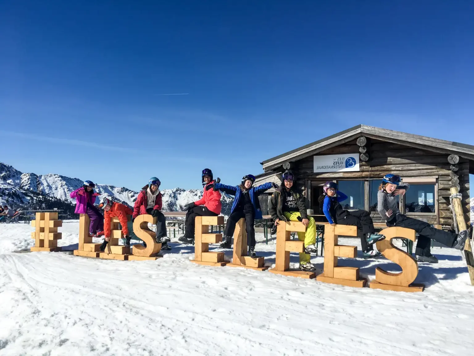 Winter camps - Les Elfes Verbier private restaurant