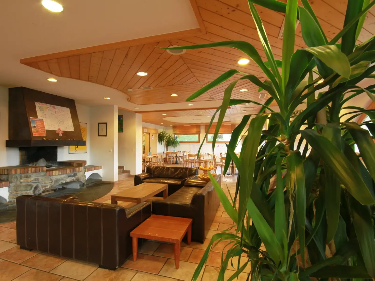 Winter camps - Les Elfes campus Verbier common area